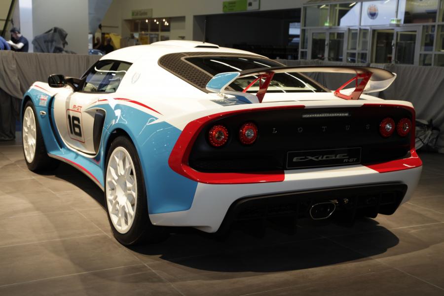  Lotus Exige R-GT 2011 года  (фото 6 из 24)